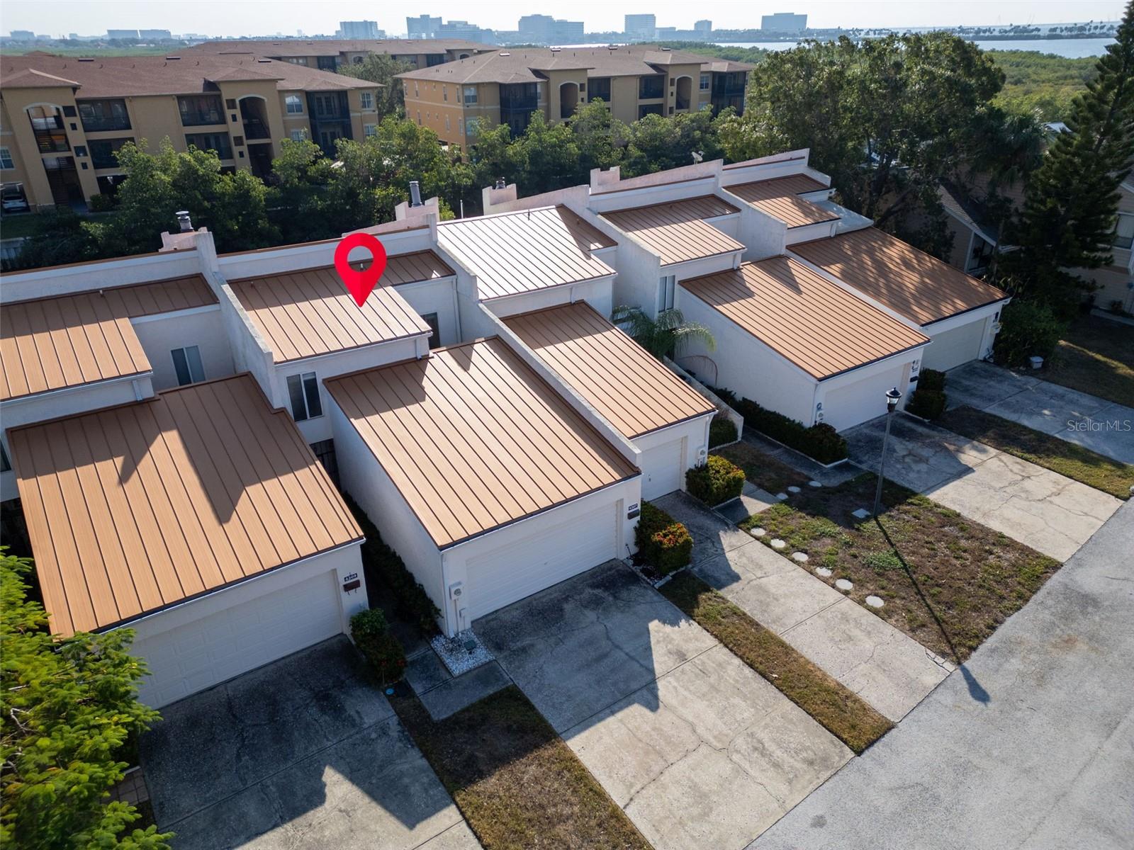 4307 HARBOR HOUSE DR #13