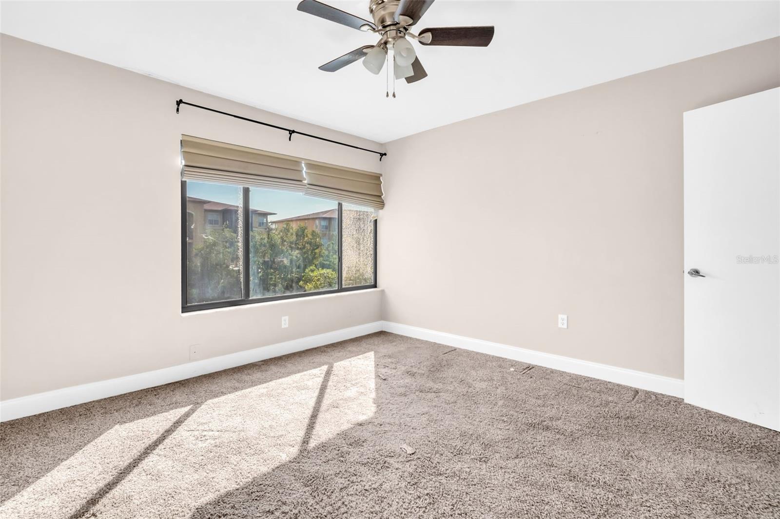 4307 HARBOR HOUSE DR #13