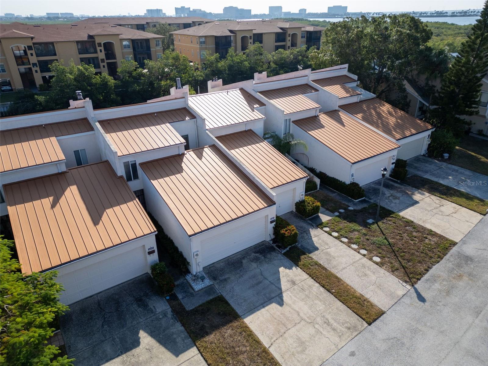 4307 HARBOR HOUSE DR #13