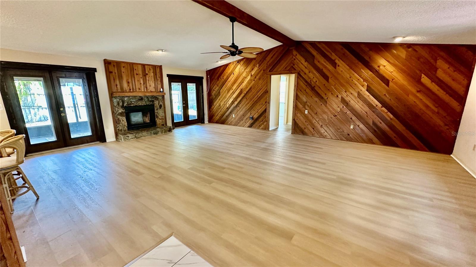 1670 MONTEREY DR
