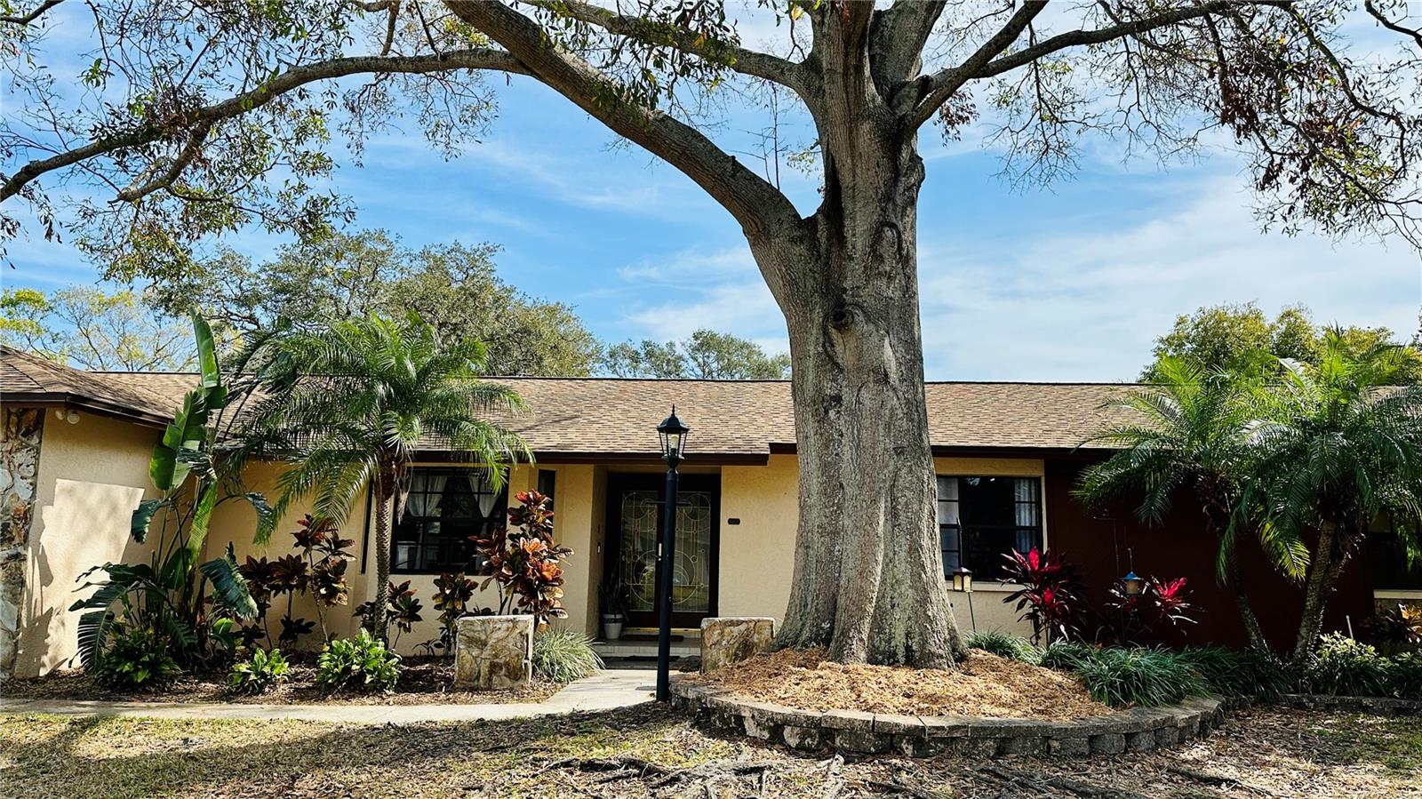 1670 MONTEREY DR