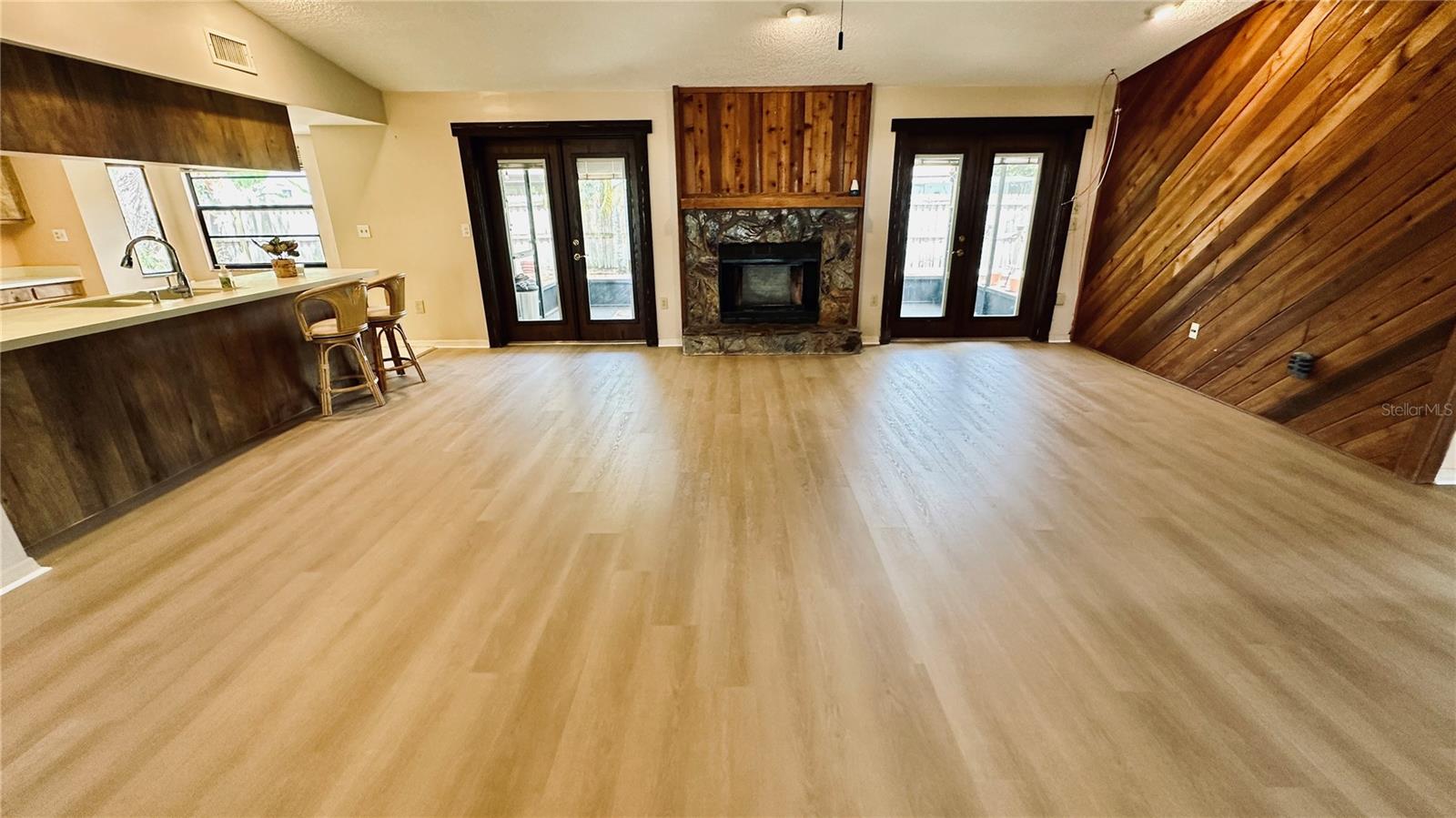 1670 MONTEREY DR
