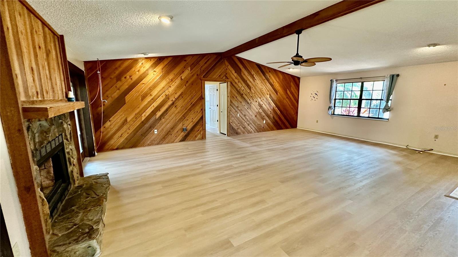 1670 MONTEREY DR