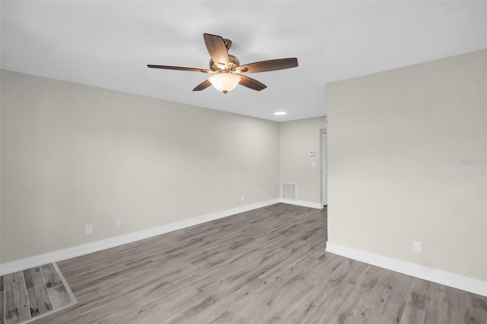 24862 US HIGHWAY 19 N #1105