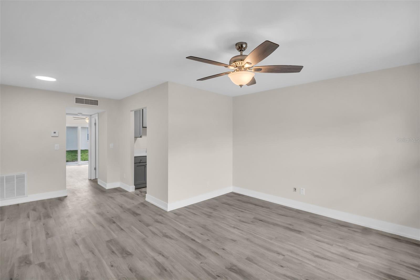 24862 US HIGHWAY 19 N #1105