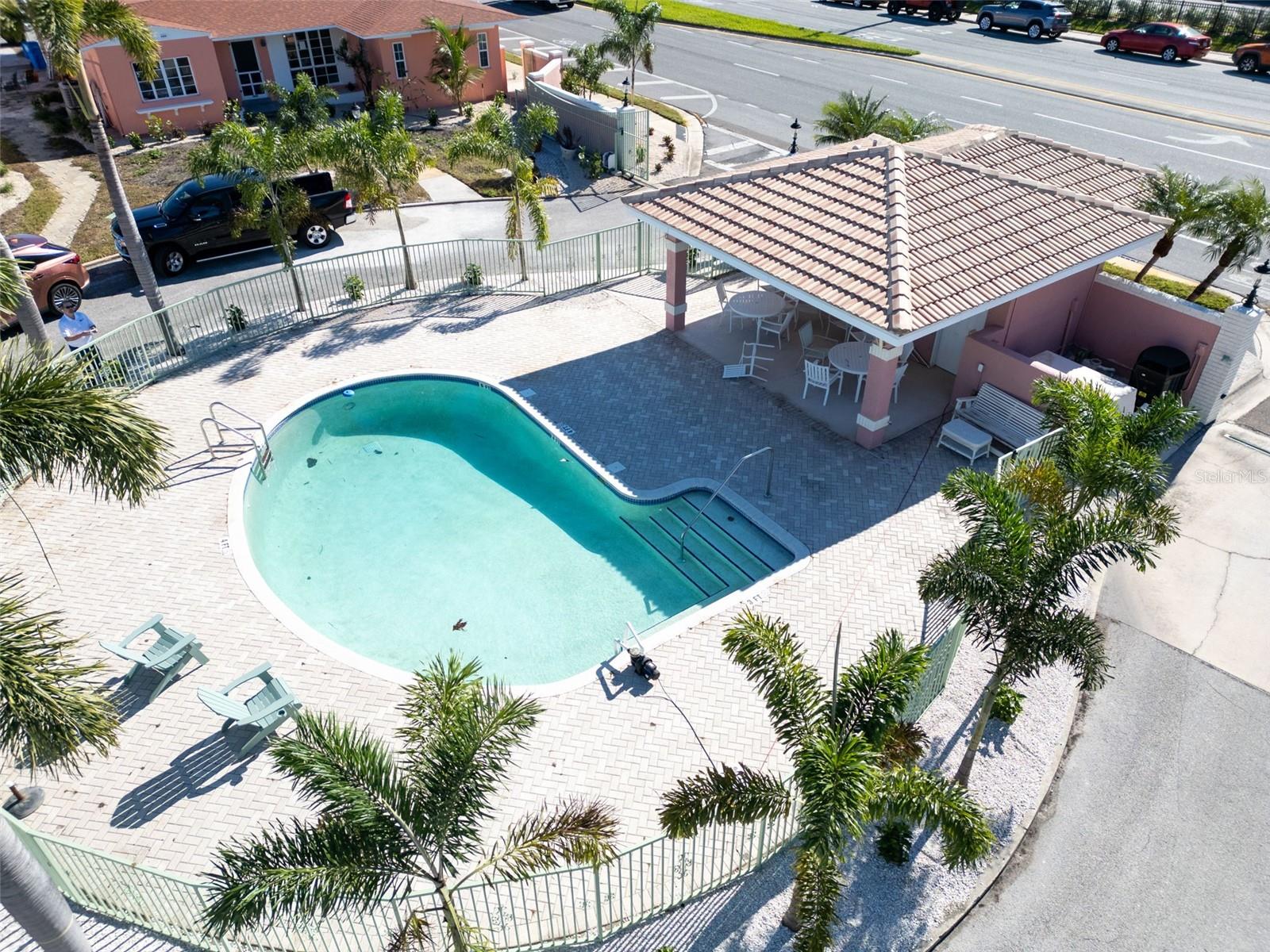 16613 GULF BLVD