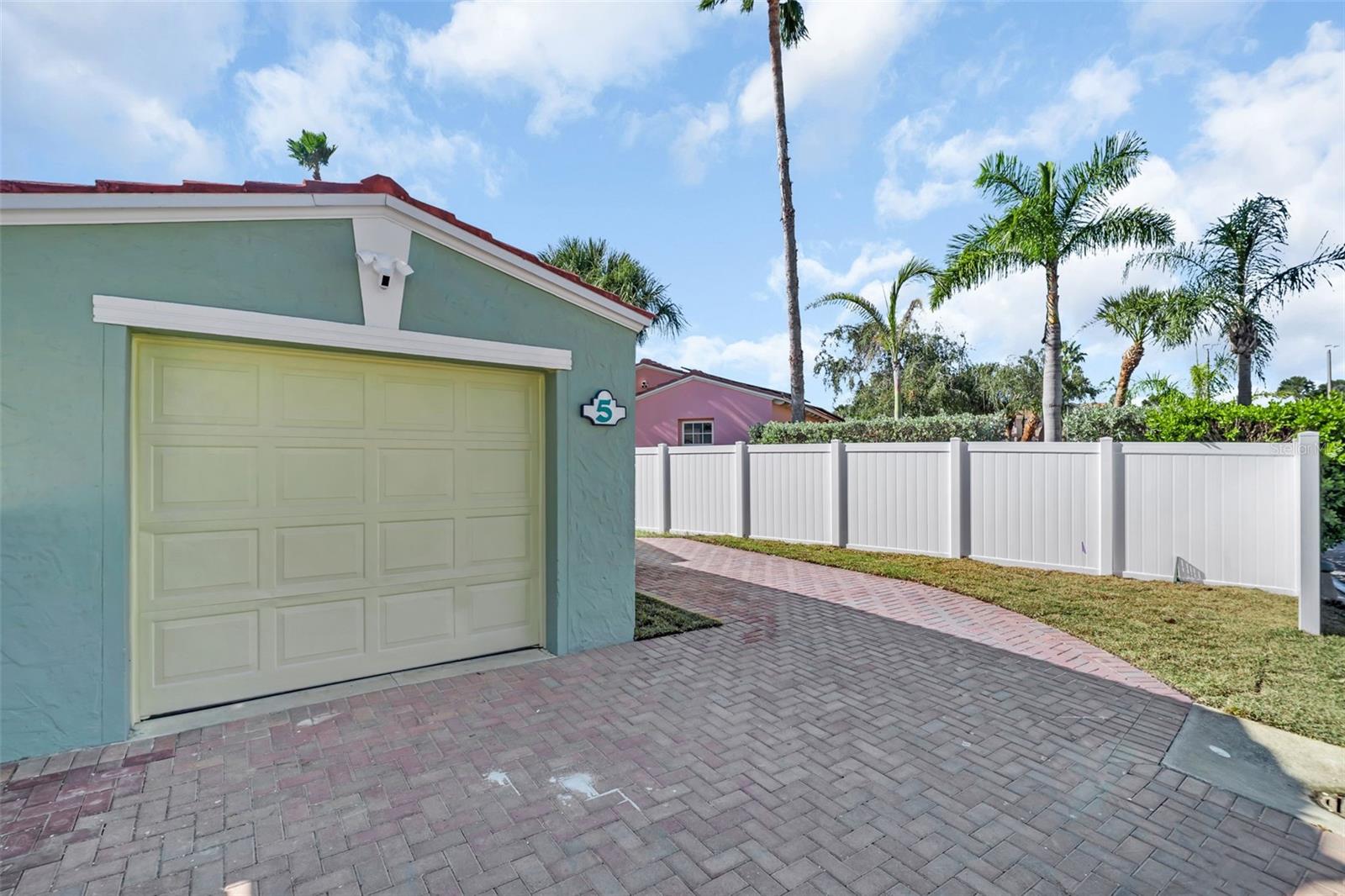 16613 GULF BLVD