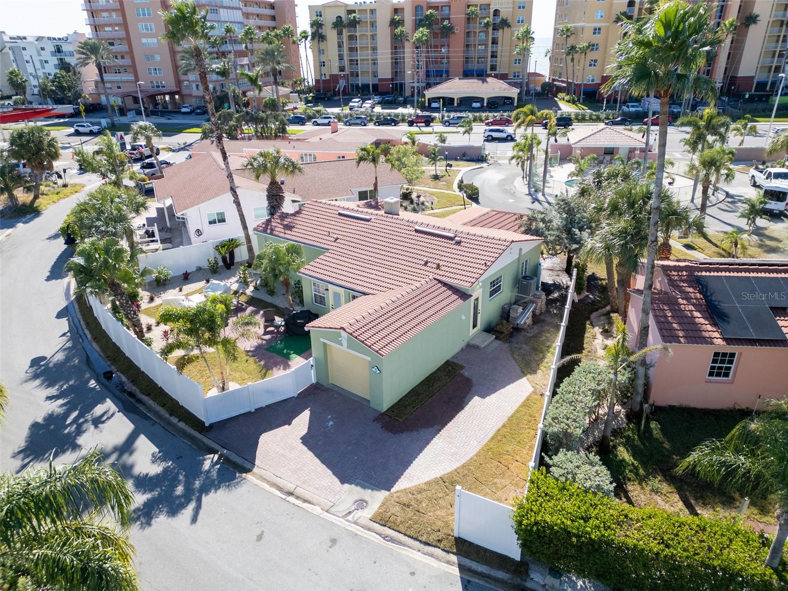 16613 GULF BLVD
