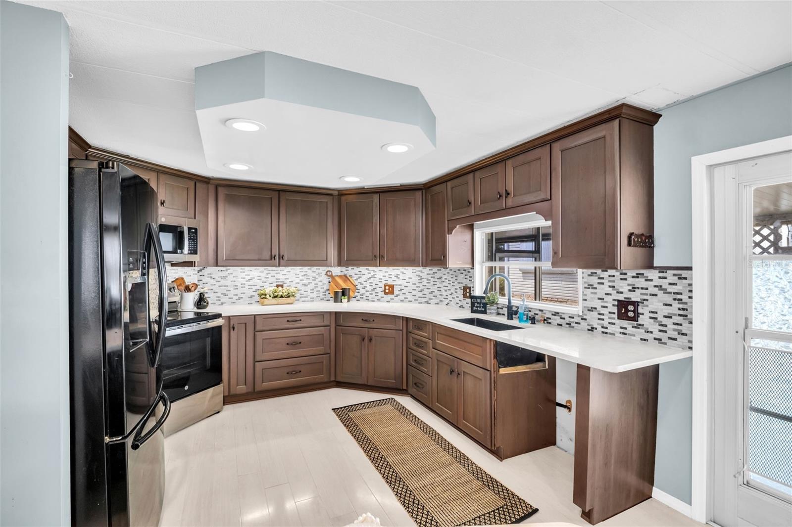 23 MOUNTAIN LAUREL DR