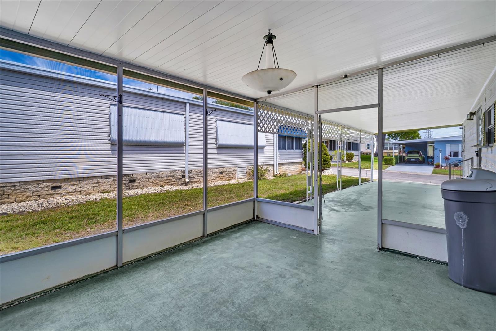 23 MOUNTAIN LAUREL DR
