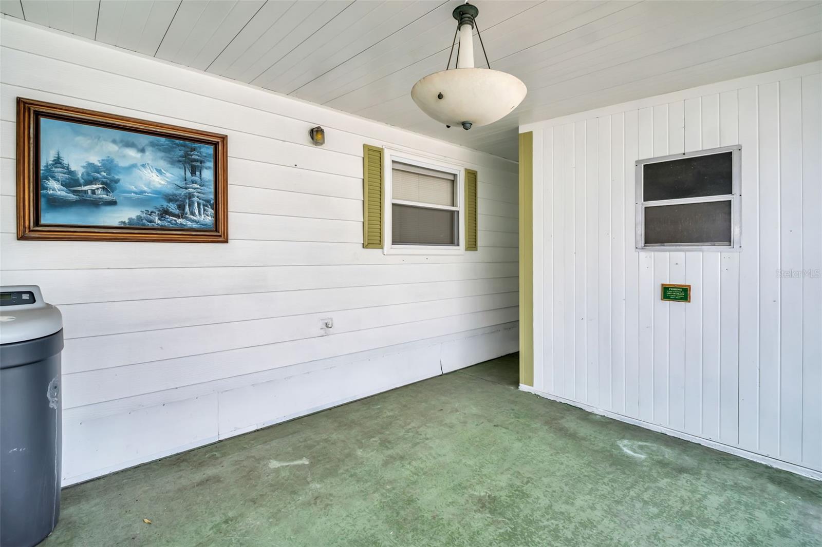 23 MOUNTAIN LAUREL DR