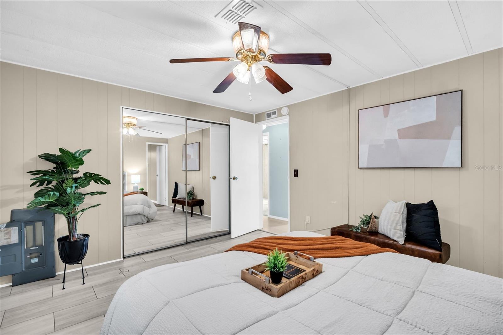 23 MOUNTAIN LAUREL DR