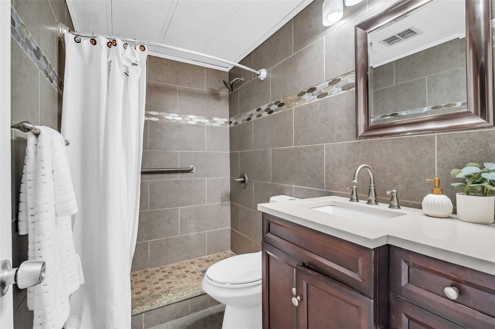 23 MOUNTAIN LAUREL DR
