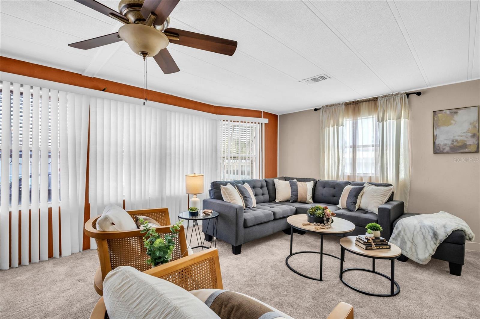 23 MOUNTAIN LAUREL DR