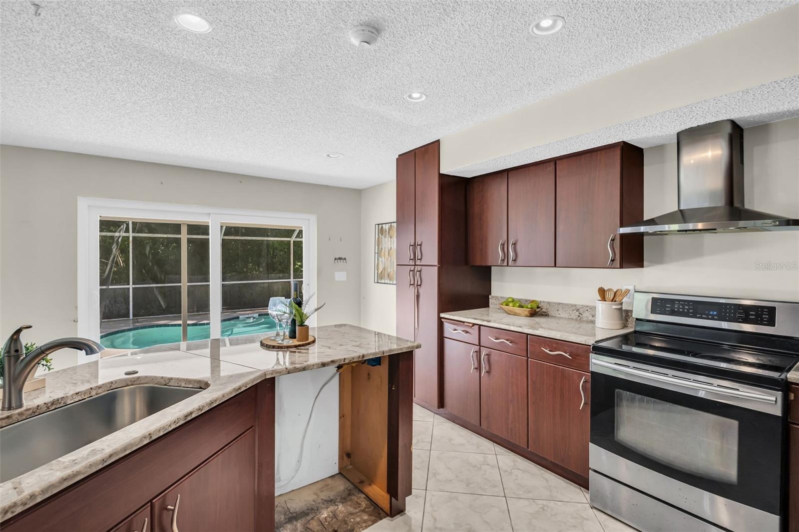 301 TAVERNIER DR