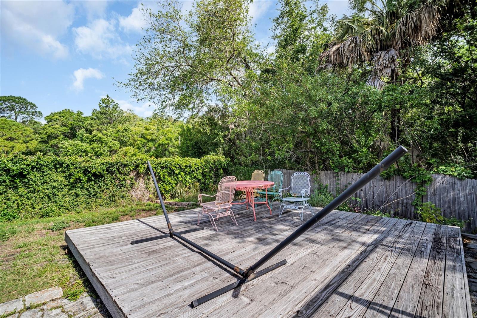 301 TAVERNIER DR