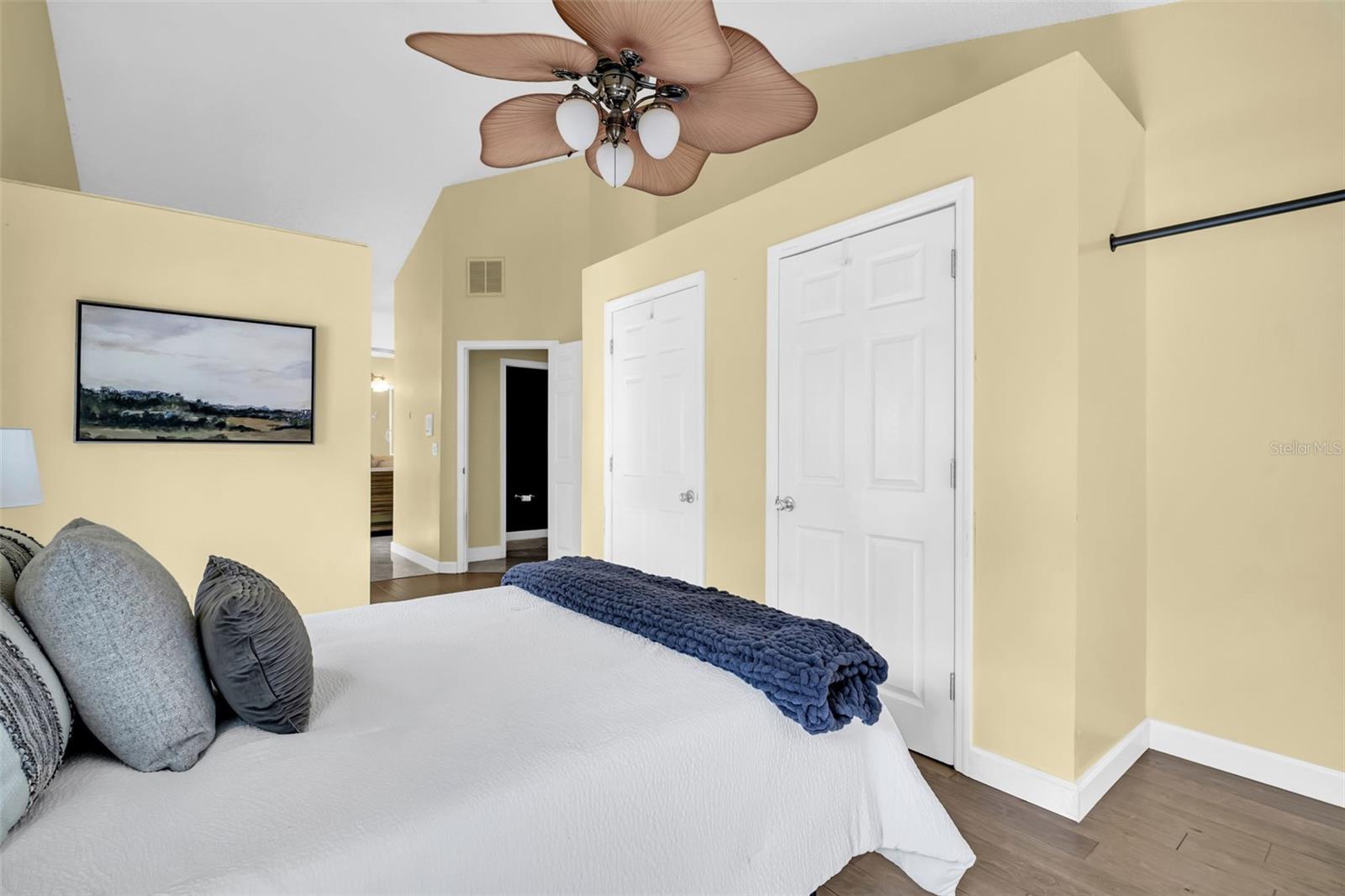 301 TAVERNIER DR