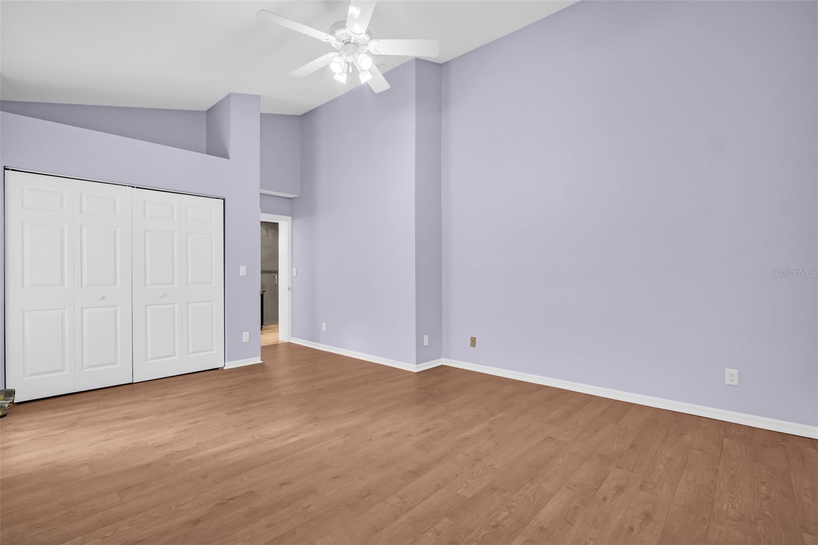 1404 EAST LAKE WOODLANDS PKWY