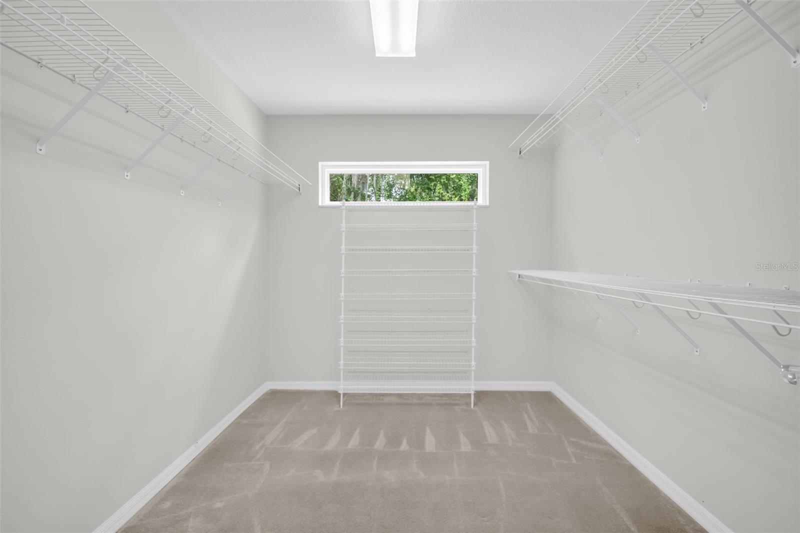 1404 EAST LAKE WOODLANDS PKWY