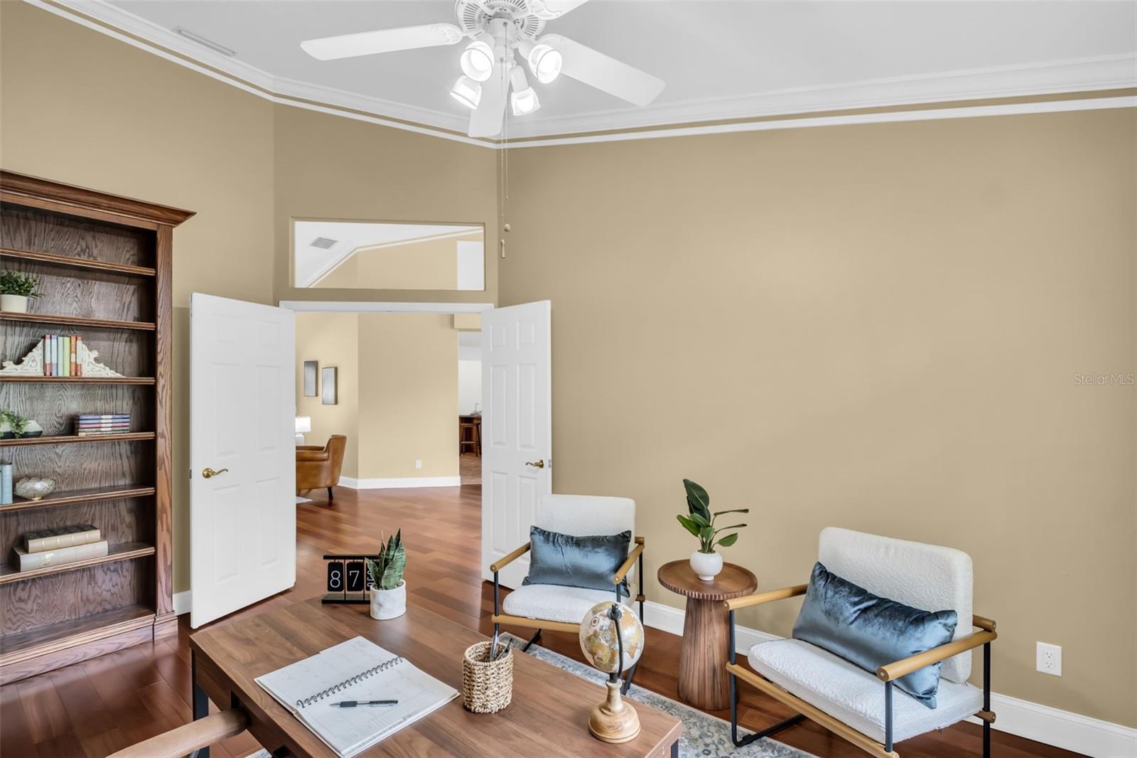 1404 EAST LAKE WOODLANDS PKWY