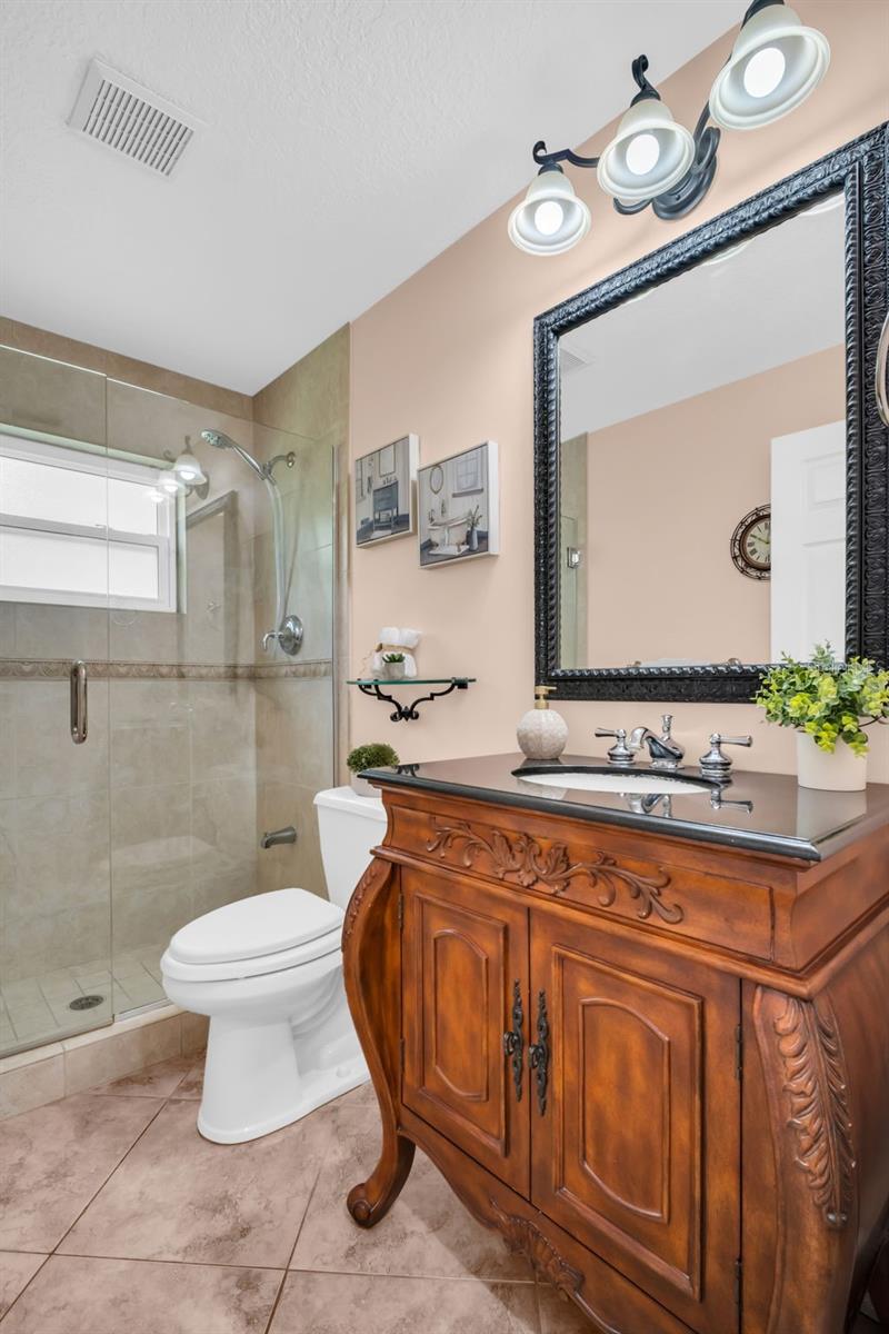 1404 EAST LAKE WOODLANDS PKWY