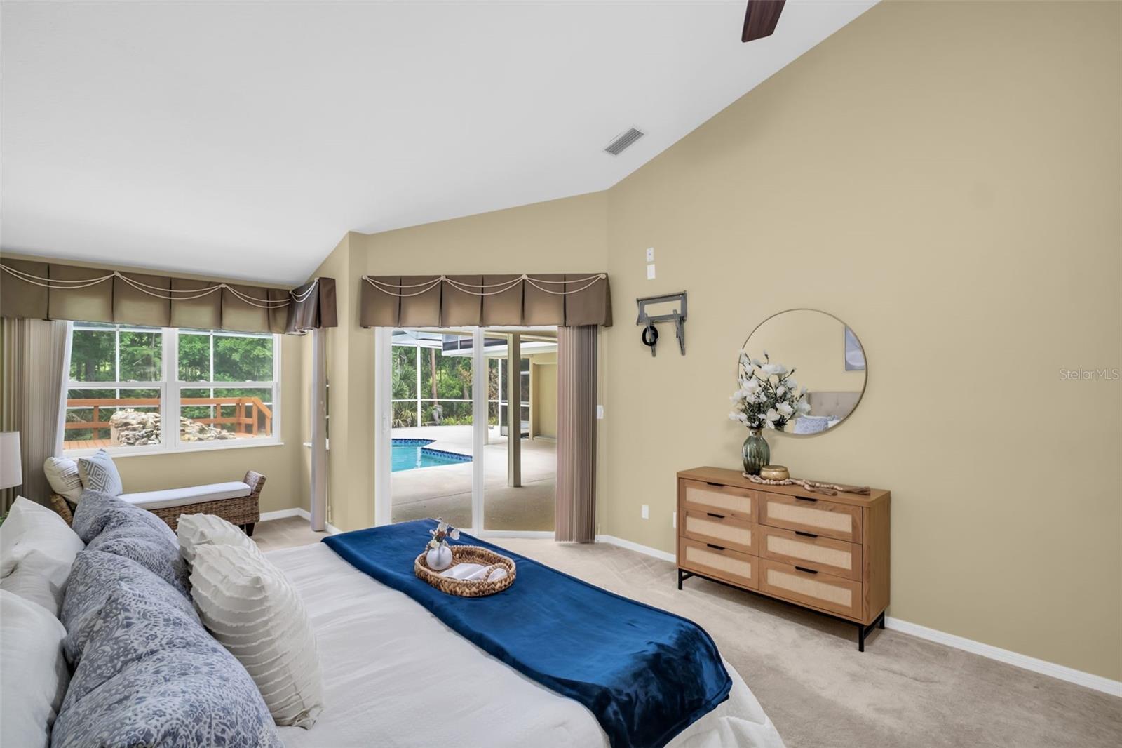 1404 EAST LAKE WOODLANDS PKWY