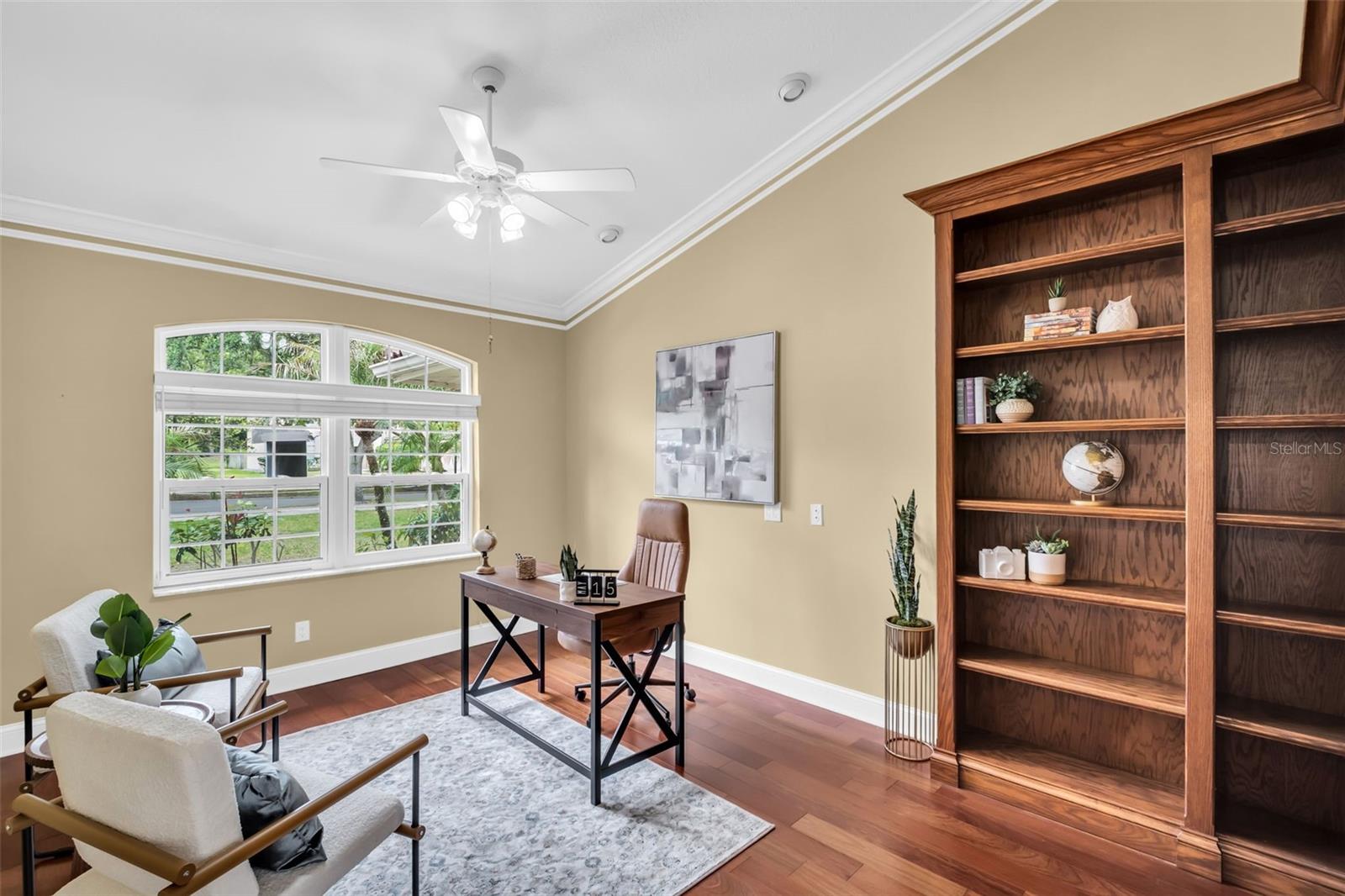 1404 EAST LAKE WOODLANDS PKWY