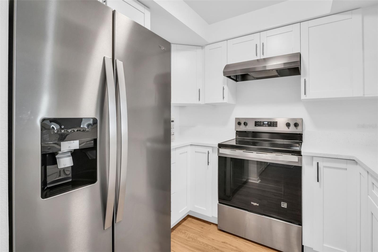 2765 COUNTRYSIDE BLVD #104