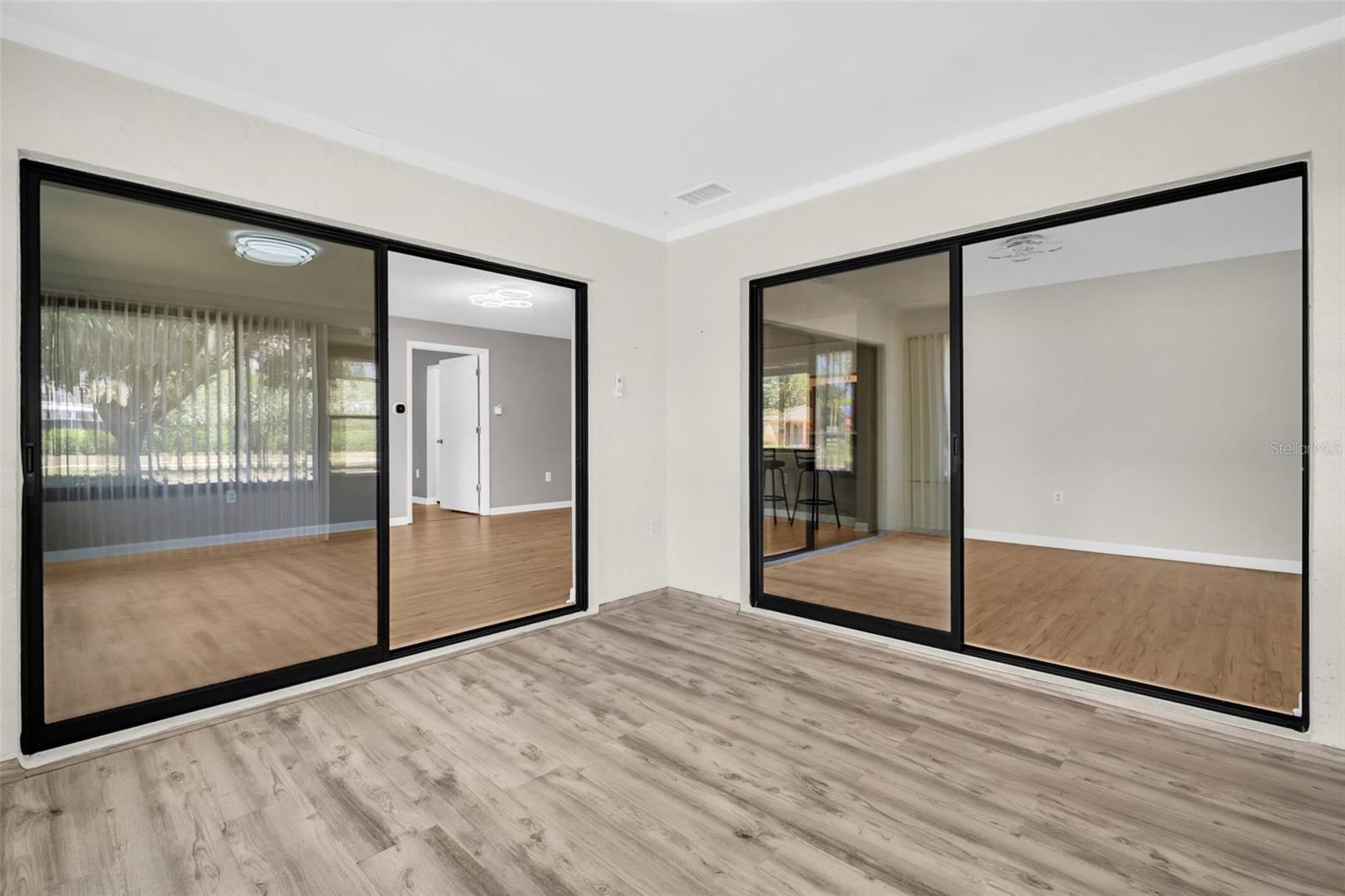 2765 COUNTRYSIDE BLVD #104