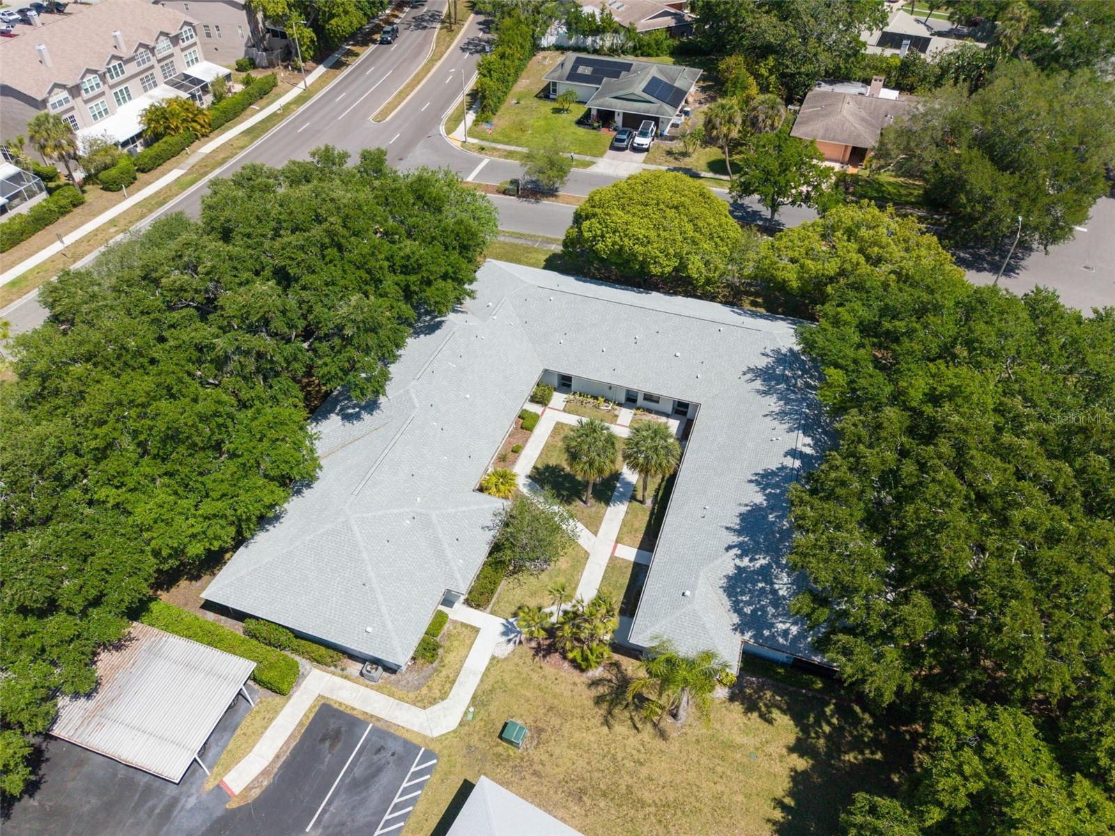 2765 COUNTRYSIDE BLVD #104
