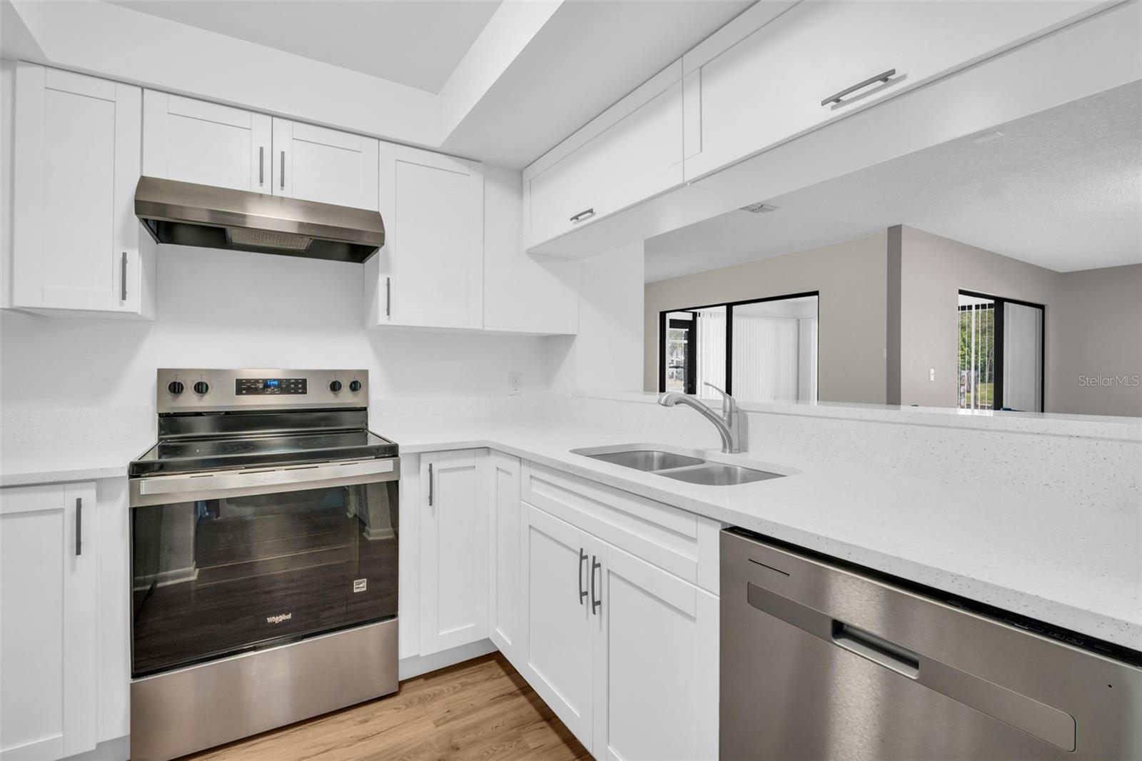 2765 COUNTRYSIDE BLVD #104