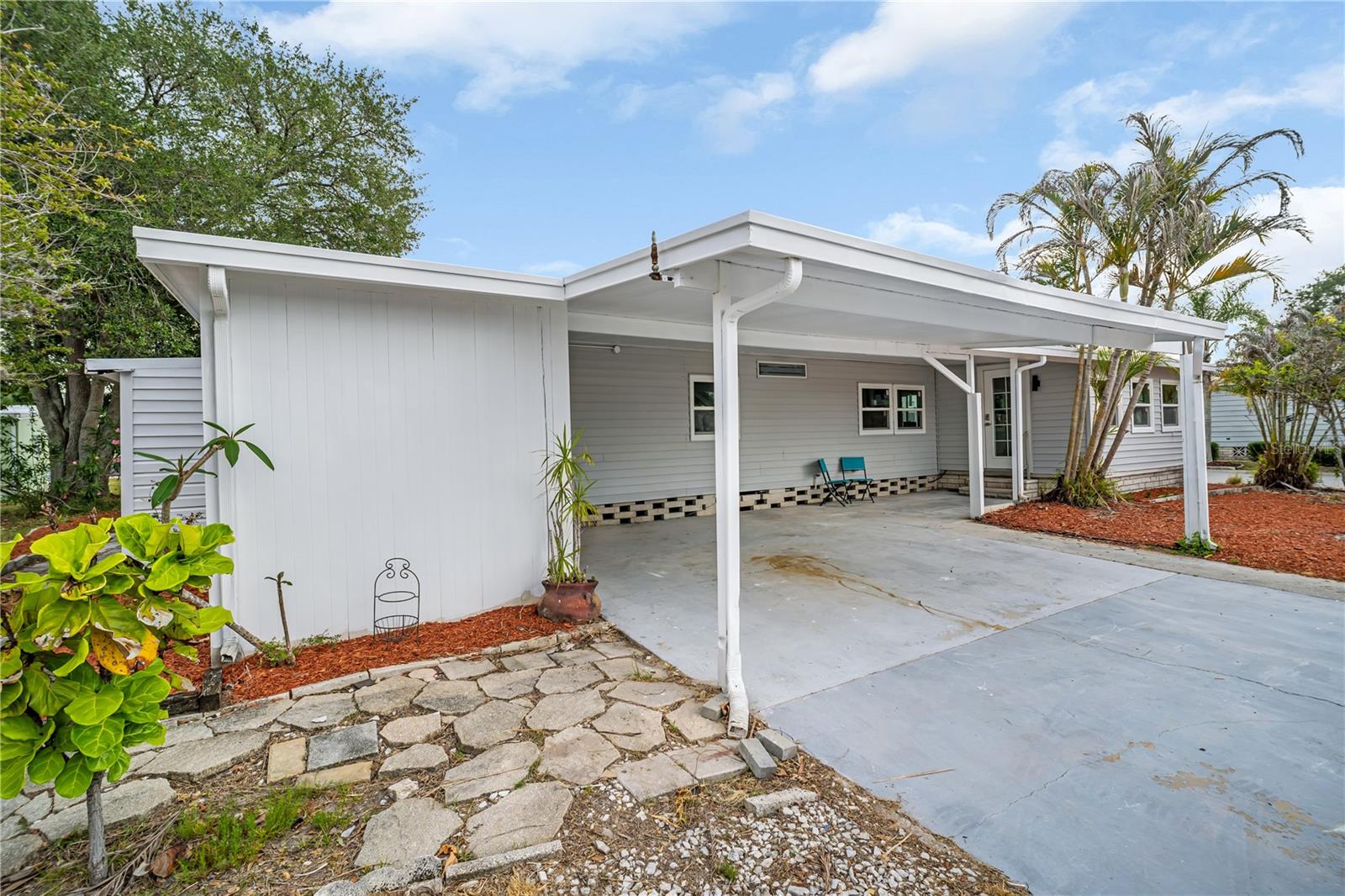 193 BLUE MARLIN DR