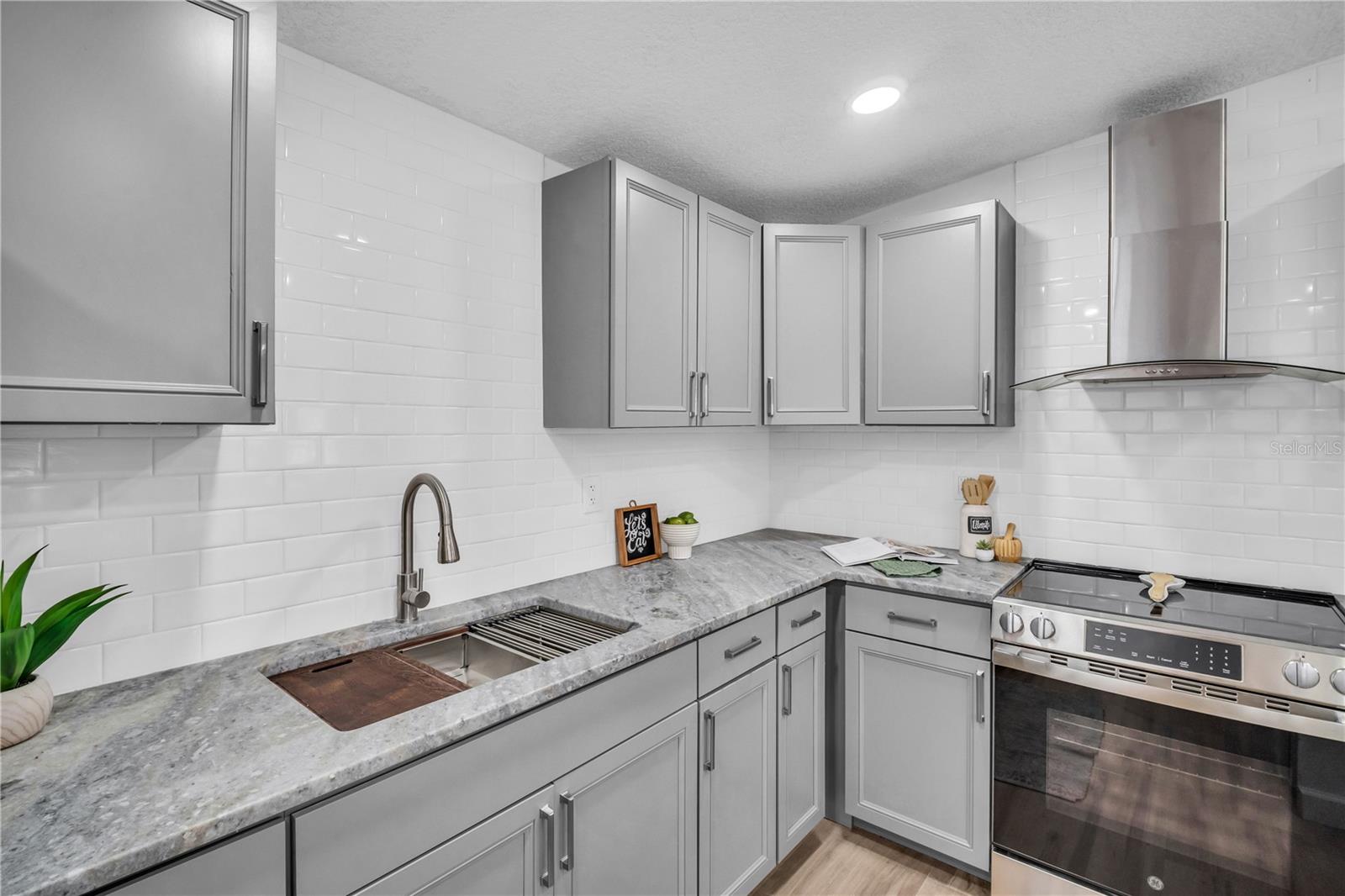 193 BLUE MARLIN DR