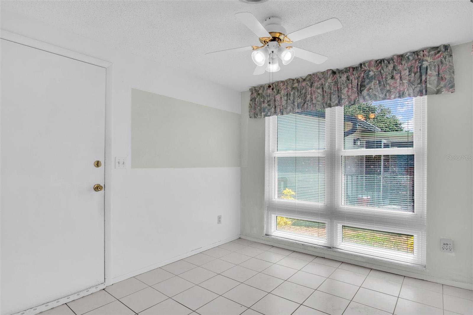 1009 CRANE CT