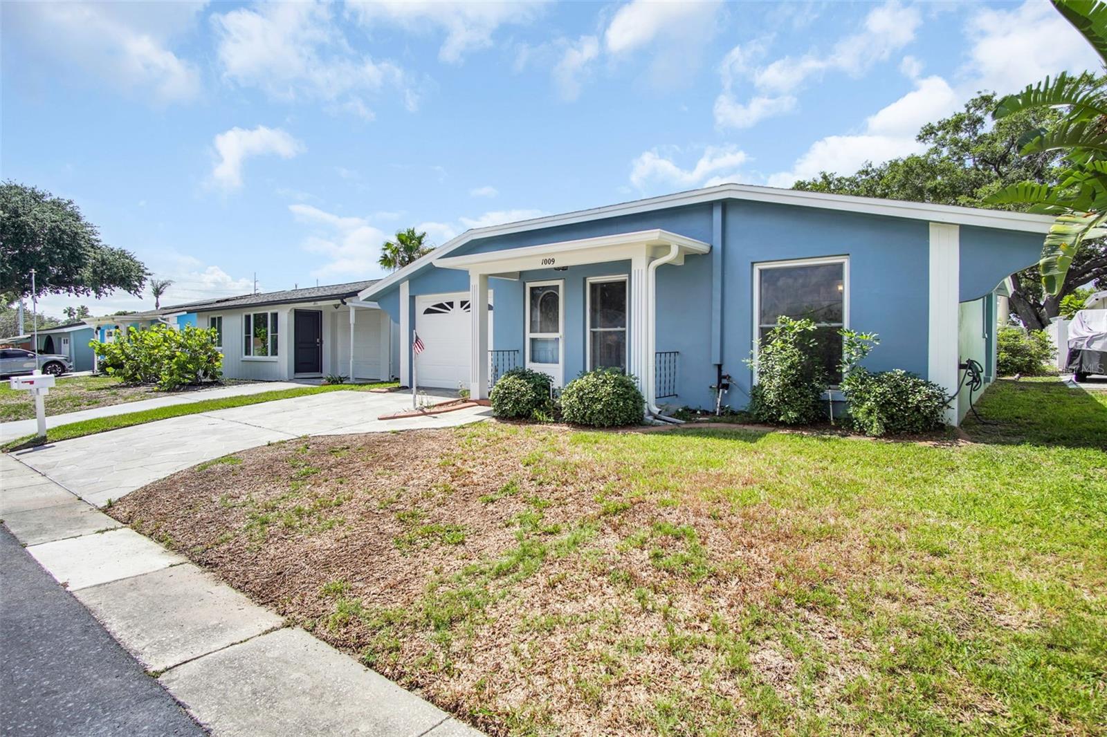 1009 CRANE CT