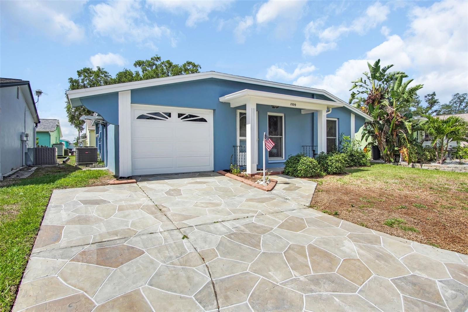 1009 CRANE CT