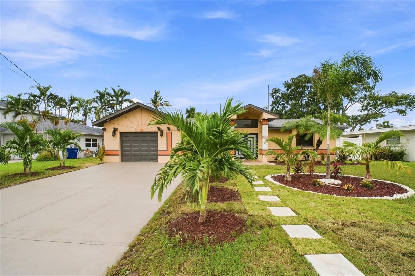 15918 REDINGTON DR