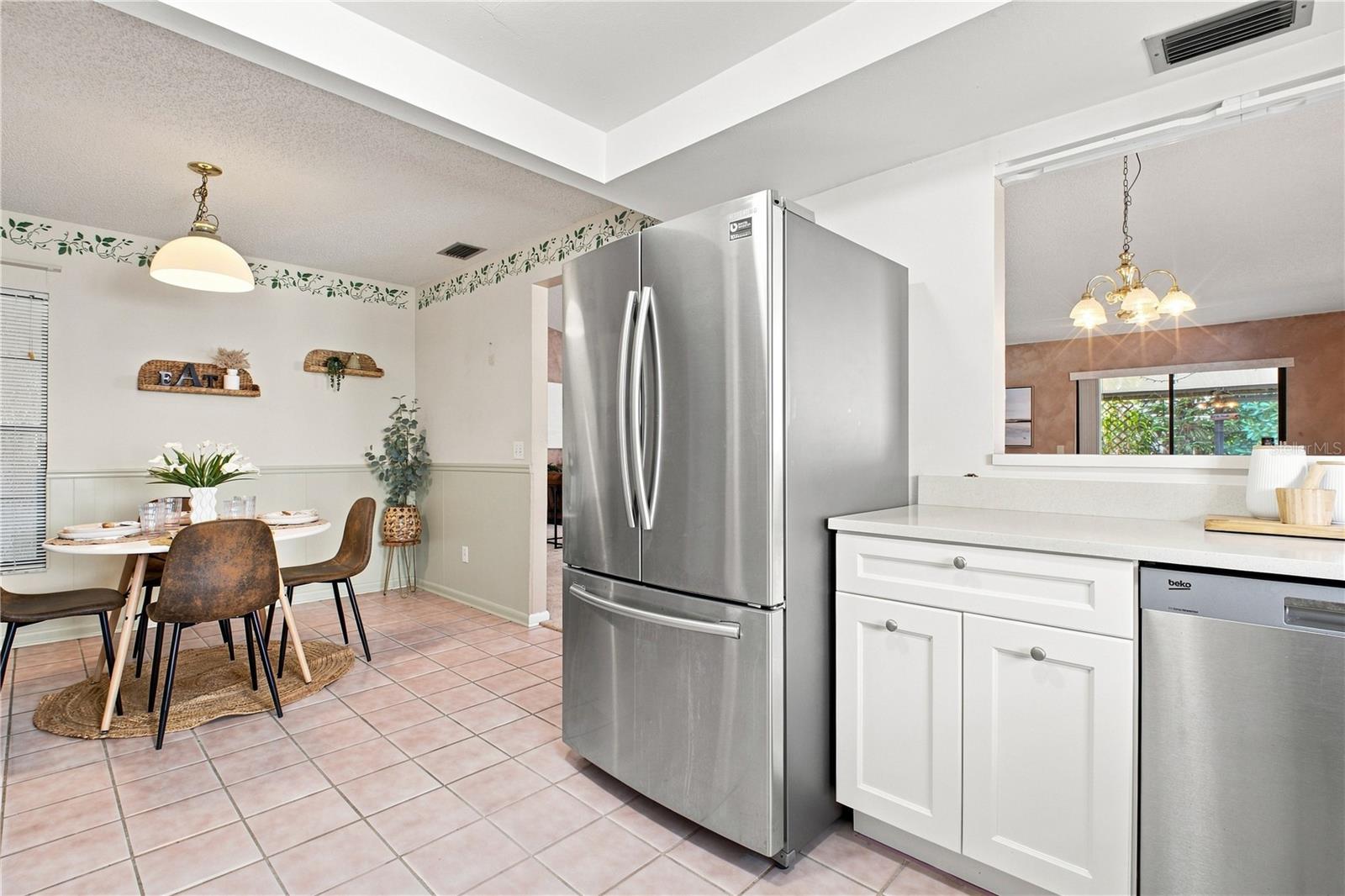 6803 LONGPOINTE WAY