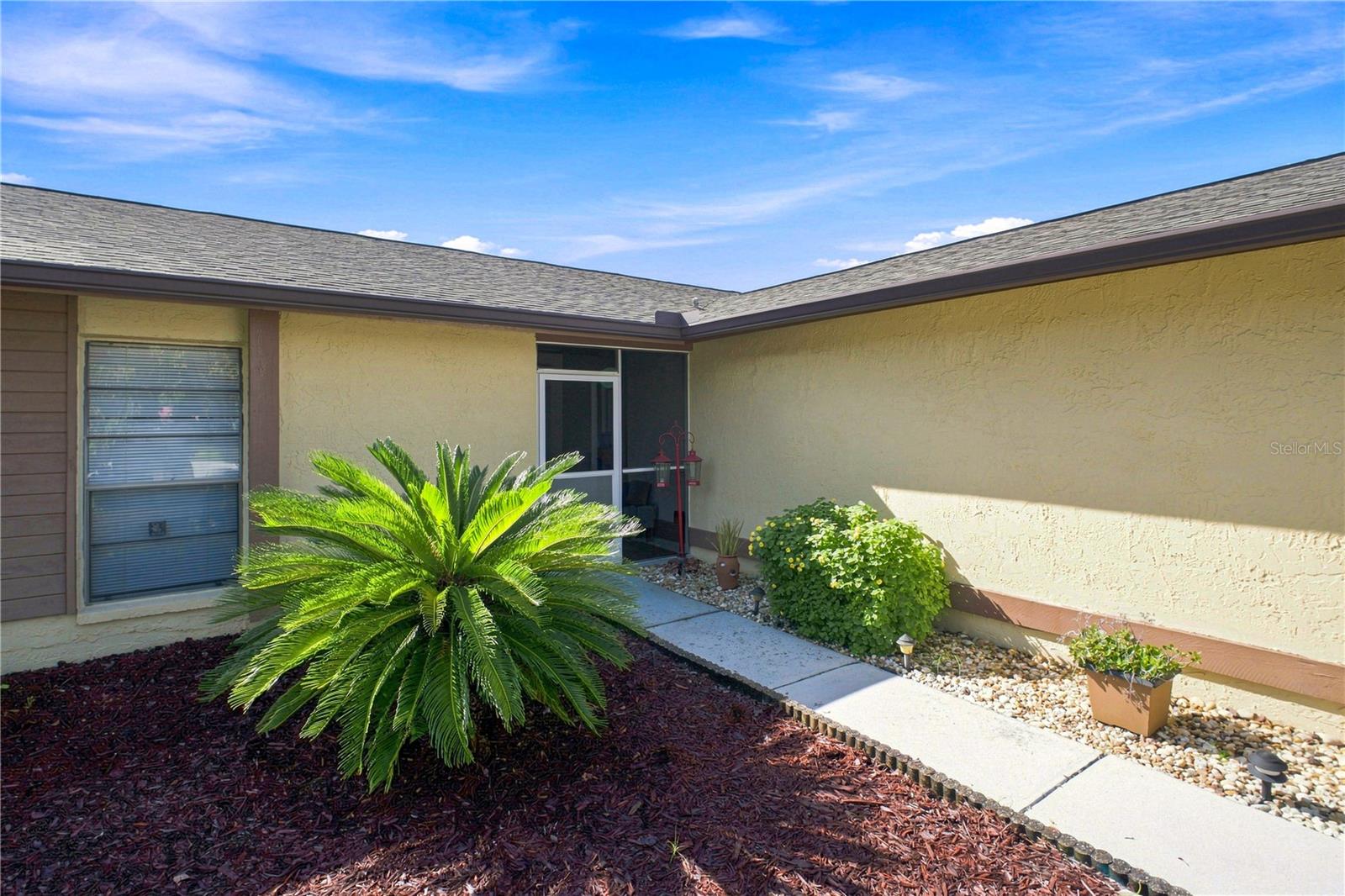 6803 LONGPOINTE WAY