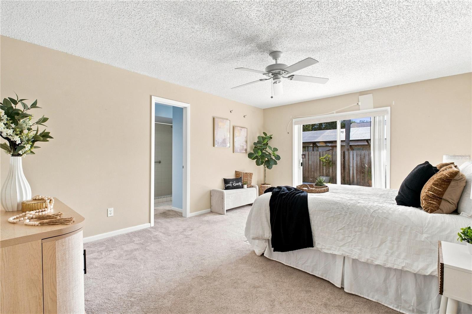 6803 LONGPOINTE WAY