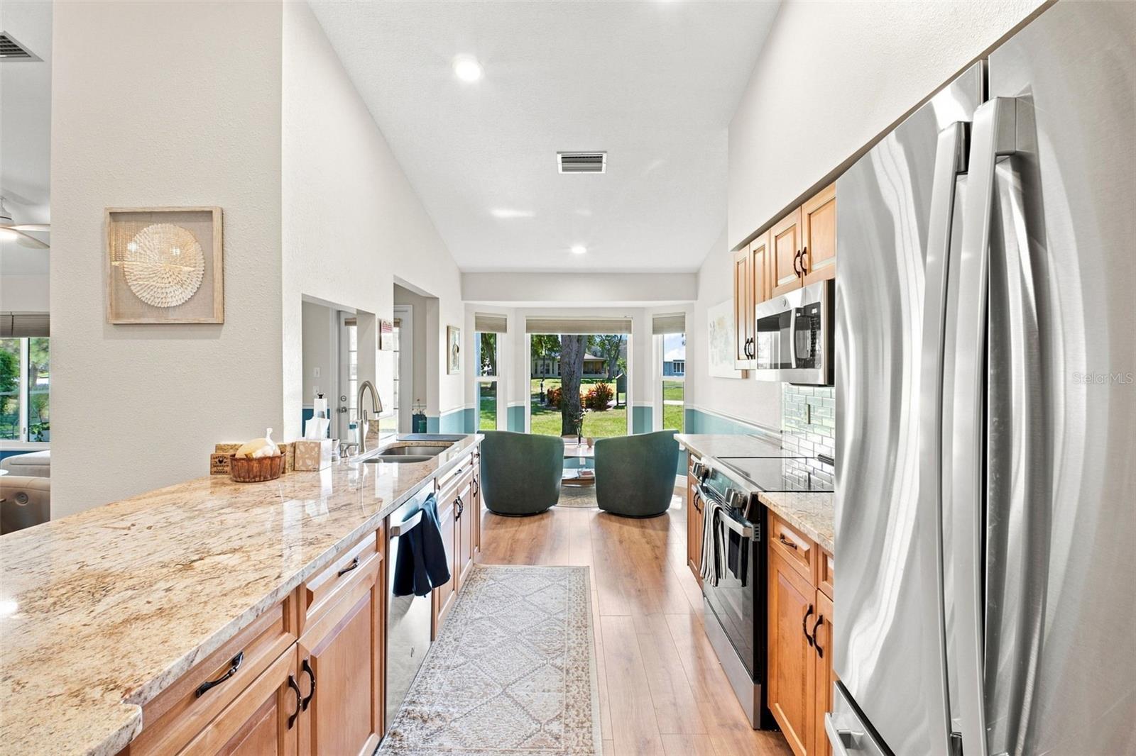 1236 FLORA VISTA ST