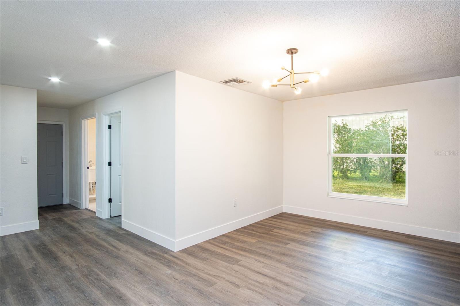 310 HOLLY HILL RD