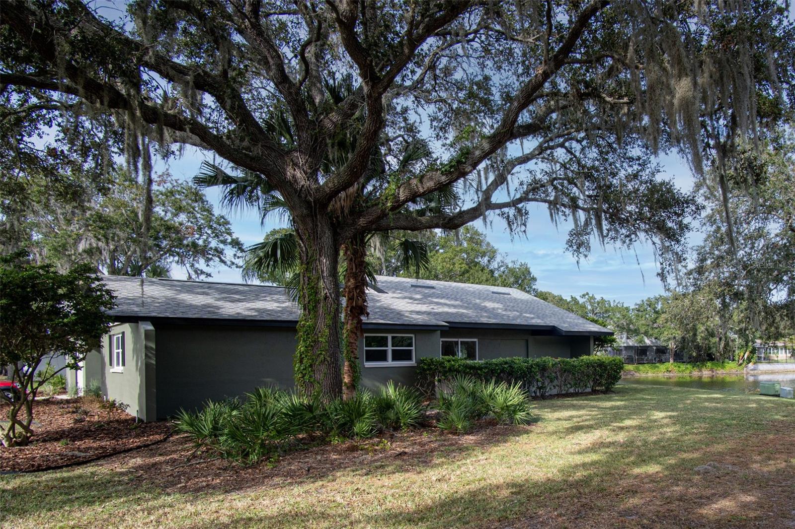 310 HOLLY HILL RD
