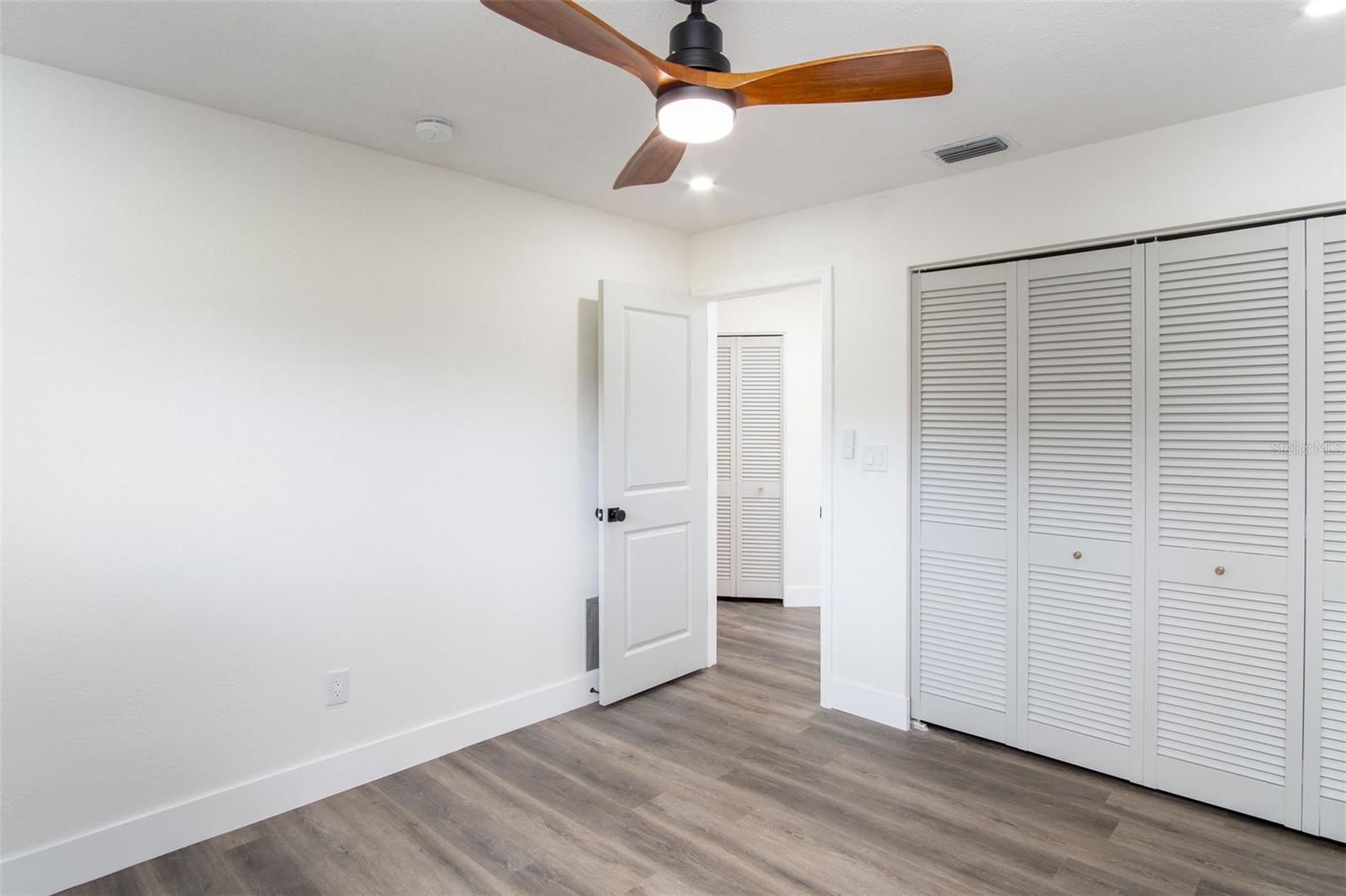 310 HOLLY HILL RD