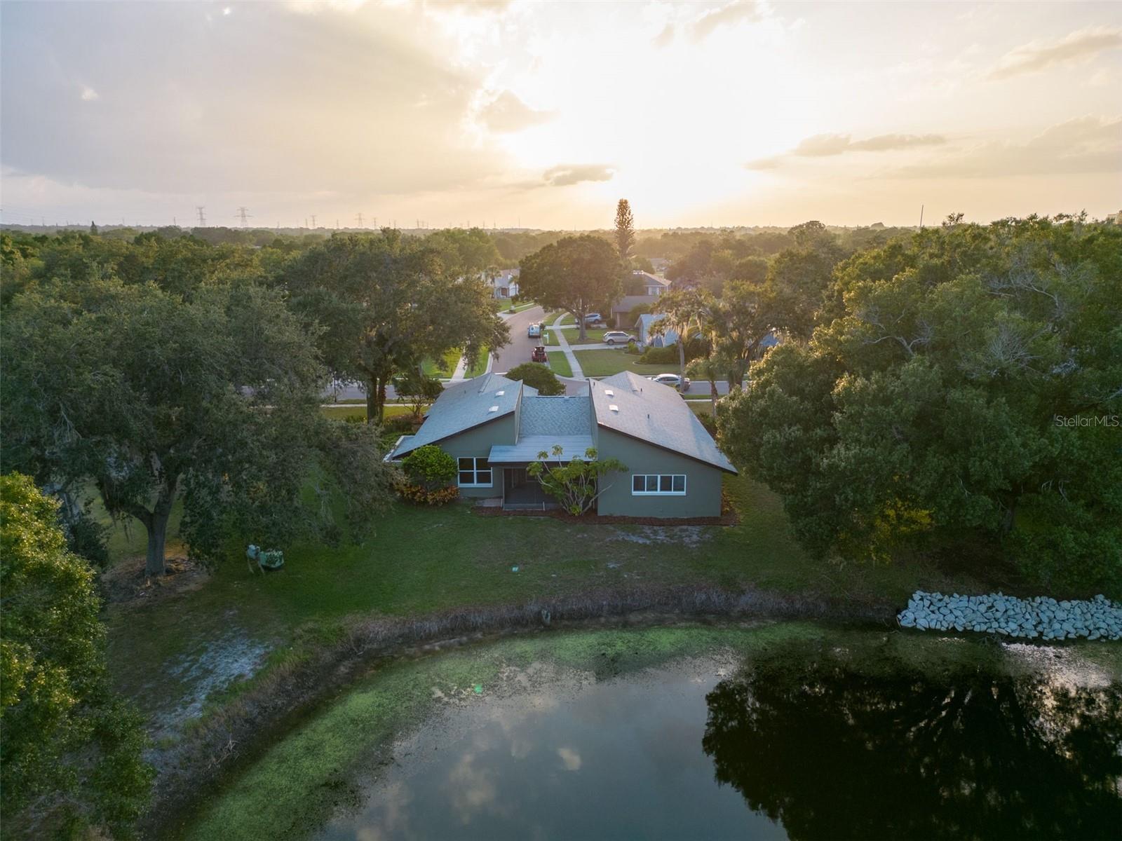 310 HOLLY HILL RD