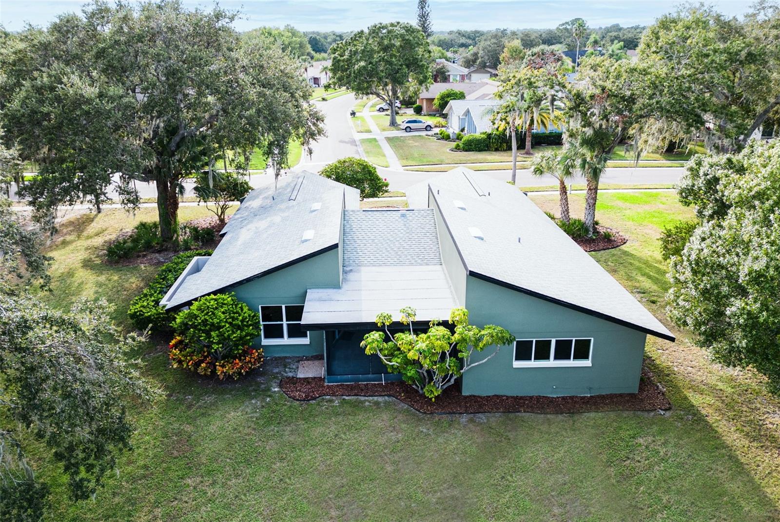 310 HOLLY HILL RD