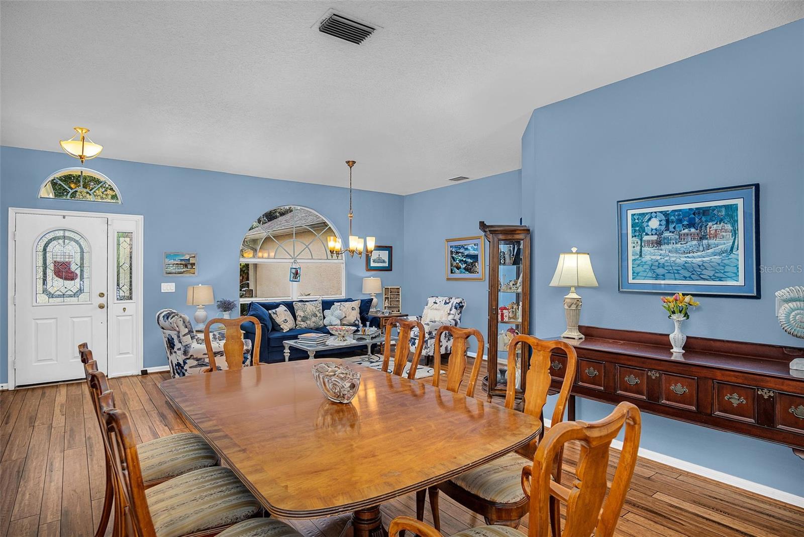 5216 KARLSBURG PL