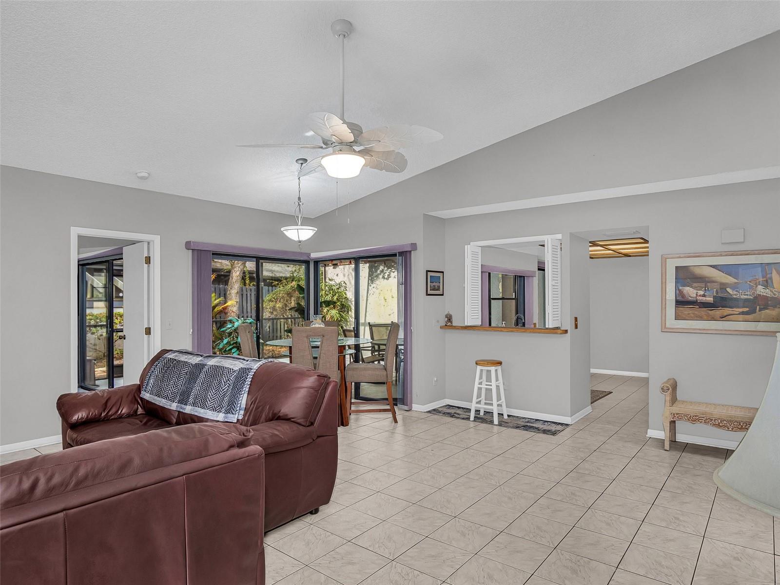 175 PINEWINDS BLVD