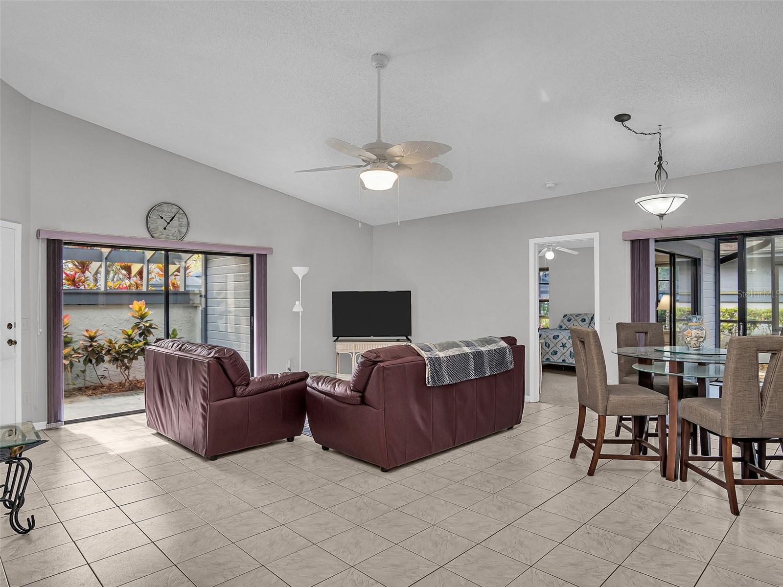 175 PINEWINDS BLVD