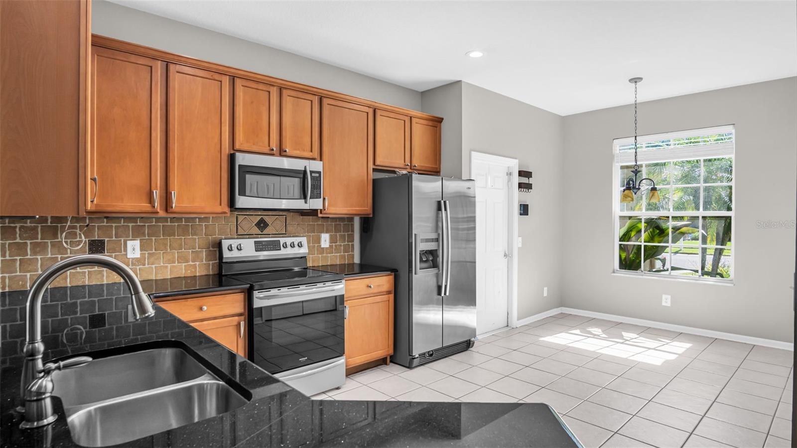 16306 NIKKI LN